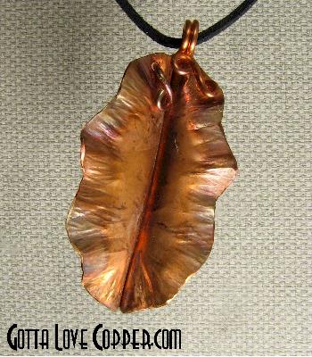 Chestnut Oak Leaf Pendant