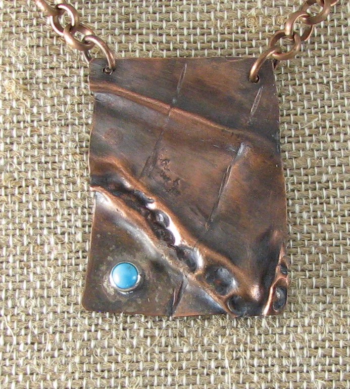 Folded Pendant with Tiny Cab
